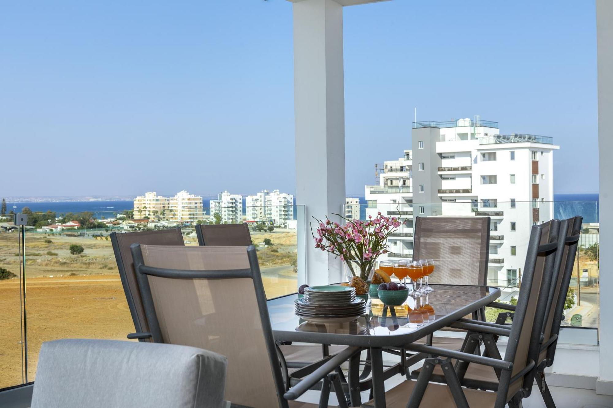Majestic Sunset Salt Lake Views 300M From Beach Λάρνακα Εξωτερικό φωτογραφία