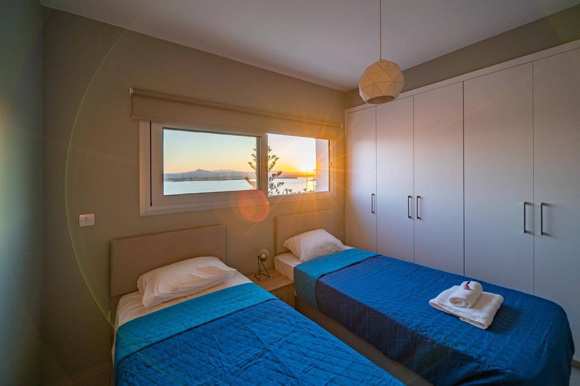 Majestic Sunset Salt Lake Views 300M From Beach Λάρνακα Εξωτερικό φωτογραφία